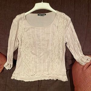 Creamy tan Cable and Gauge 3/4 sleeve soft lacy top